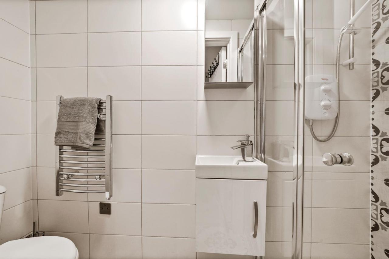 Апартаменты Boutique Heathrow Studio'S - Parking - Garden Хармондсворт Экстерьер фото