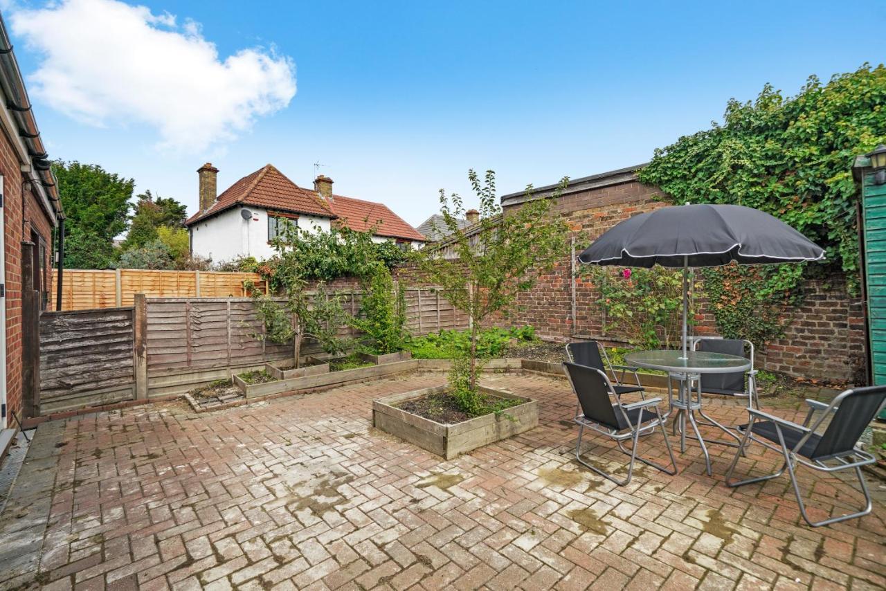 Апартаменты Boutique Heathrow Studio'S - Parking - Garden Хармондсворт Экстерьер фото